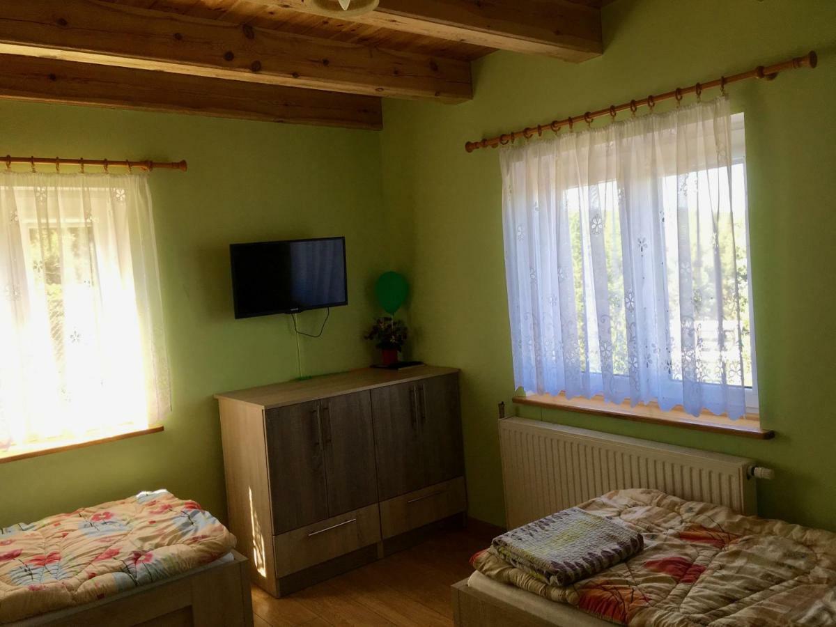 Teczowe Lowisko Wolka Orlowska Bagian luar foto