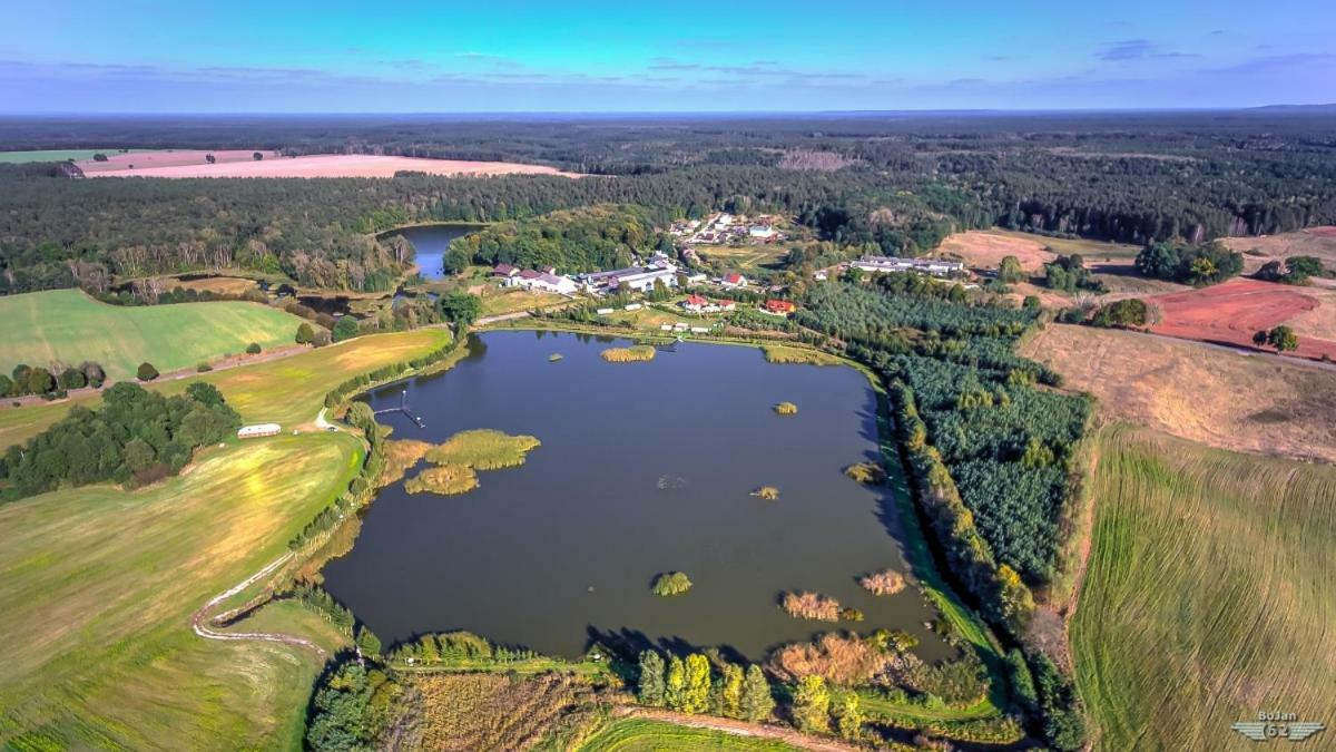 Teczowe Lowisko Wolka Orlowska Bagian luar foto